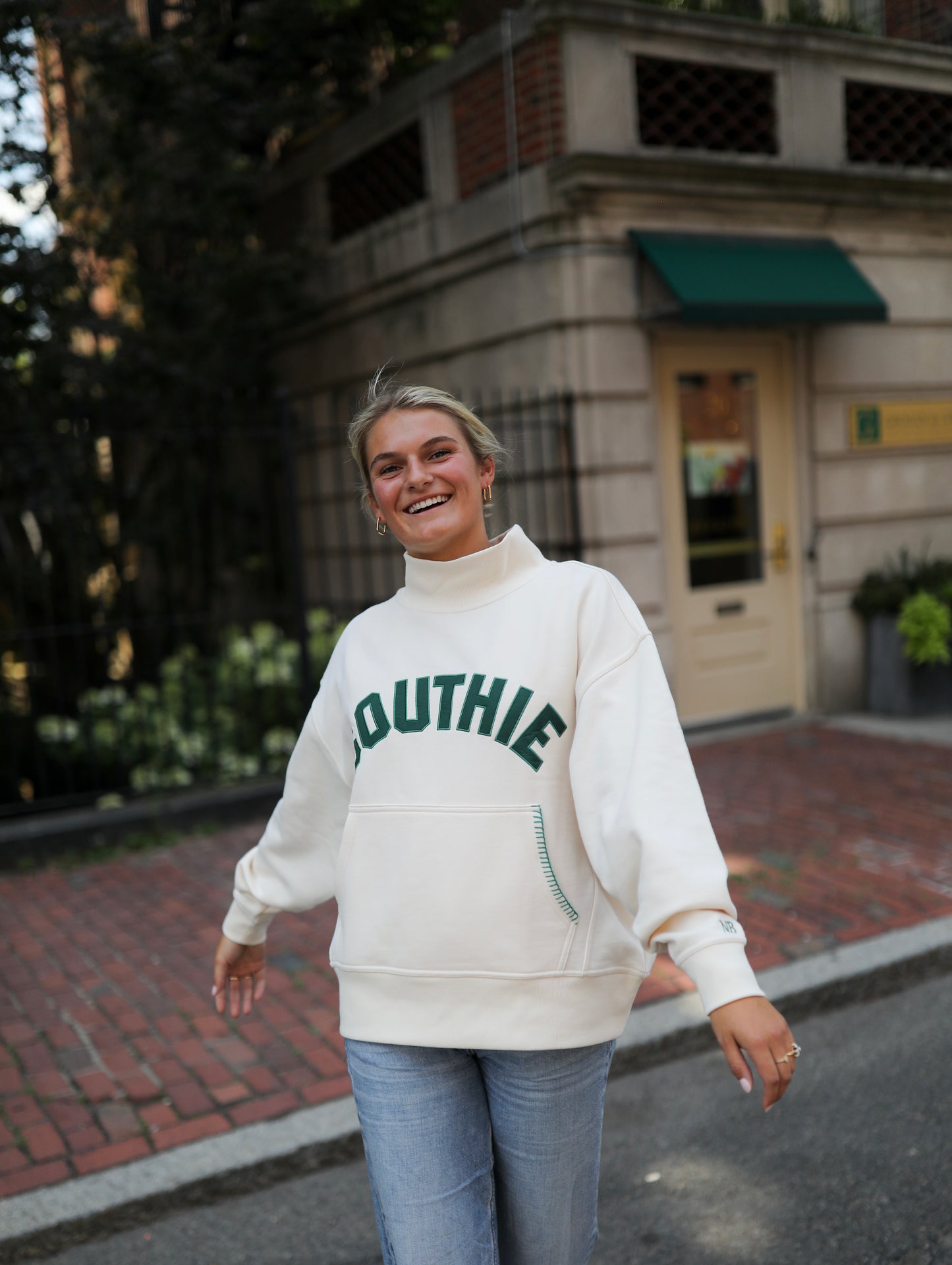 SOUTHIE Mockneck