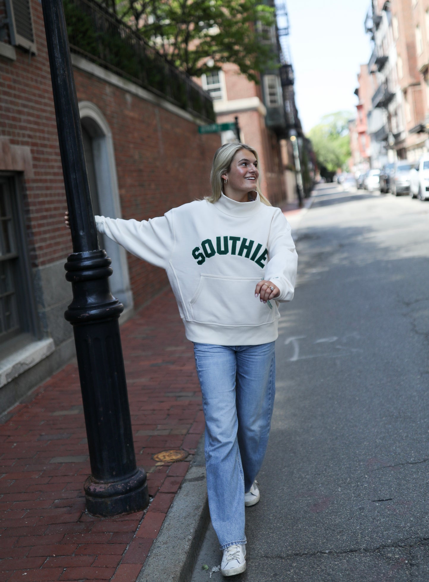 SOUTHIE Mockneck